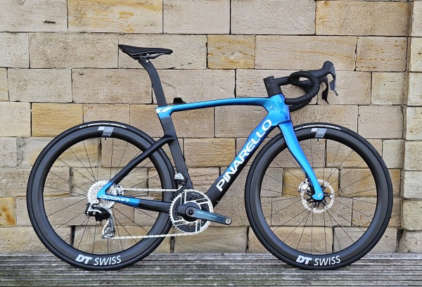 Pinarello Dogma F SRAM Red Luxter Blue Shiny
