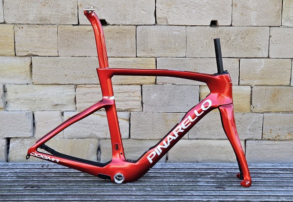 Pinarello Dogma F Frameset Rahmenset Starry Red