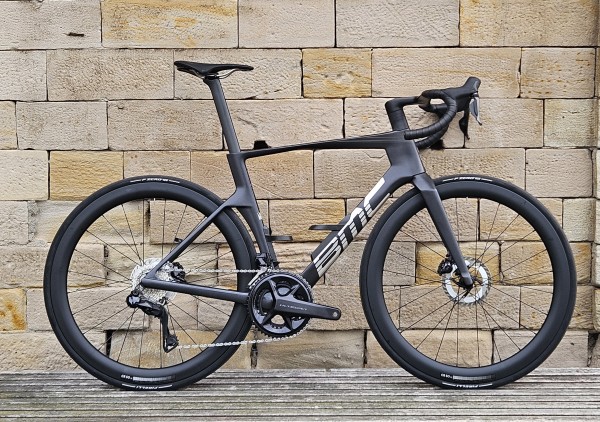 BMC Teammachine R 01 FOUR Shimano Ultegra Di2 Anthracite / Carbon