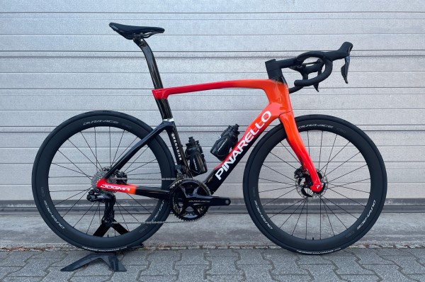 Pinarello DOGMA F DURA ACE DI2 Disc 2x12 2025 TEAM INEOS GRENADIER