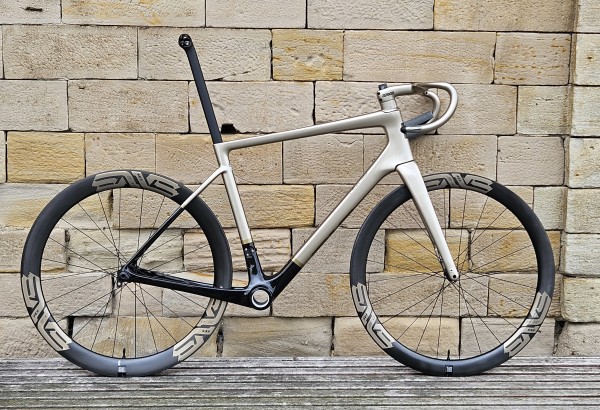 ENVE MELEE LTD Champagne Disc Frameset + LS SES 4.5 Custom