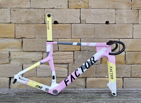 Factor ONE Frameset Rahmenset Aero Blush Triathlon
