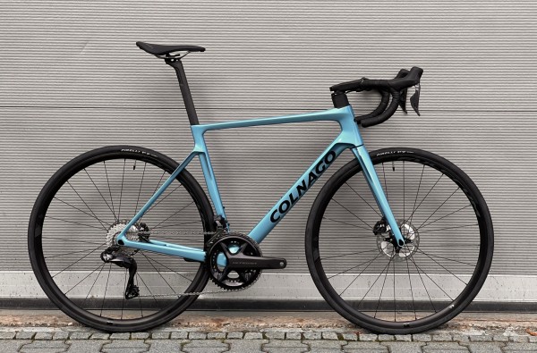 COLNAGO V4 Shimano Ultegra DI2 LS: Fulcrum Racing 600 DB Farbe: VDBL blau