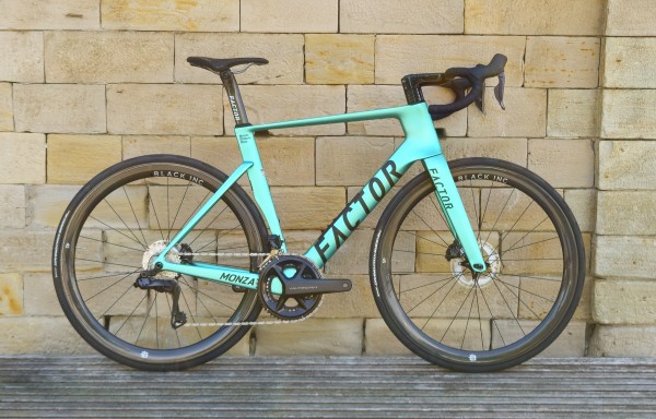 FACTOR MONZA Shimano Ultegra Di2 Steel Green Black Inc.