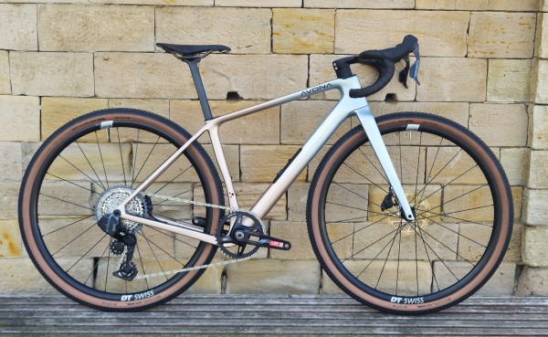 Avona Callis SRAM Rival 1x13 Gravelbike BLUE ROSE
