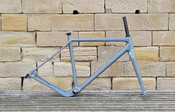 O.P.E.N. WI.DE. Frameset Rahmenset Grau Gr. S OPEN WIDE