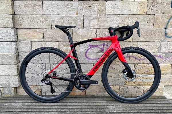 Pinarello X7 Disc Rennrad 2024 Shimano Ultegra Di2 2x12 Xpeed Red